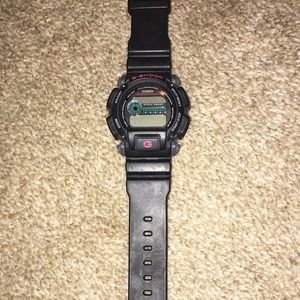 Men’s black g shock watch